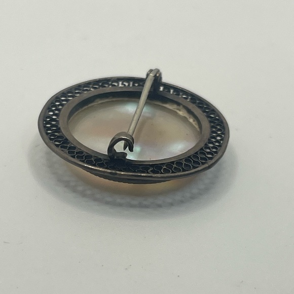 Victorian morpho butterfly wing silver tone filigree round brooch pin vintage - Picture 12 of 16